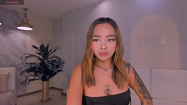 AmbarOwens online show from January 8, 4:27 am