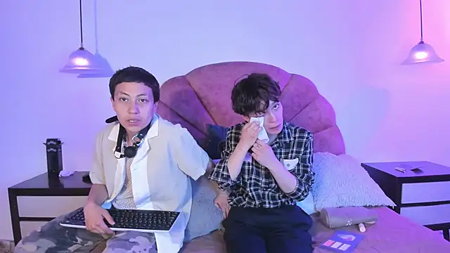 Brenda Tina online show from January 15, 7:53 pm