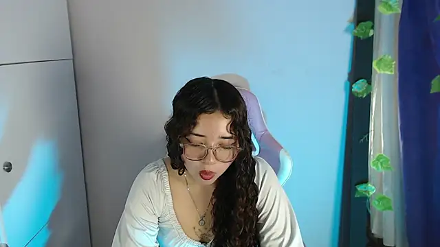 ZoeSinclair 5 online show from December 3, 7:38 pm