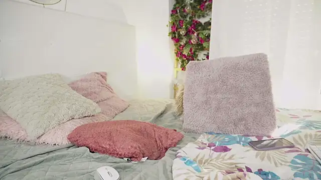 MissNaughtyClass online show from January 15, 8:20 am