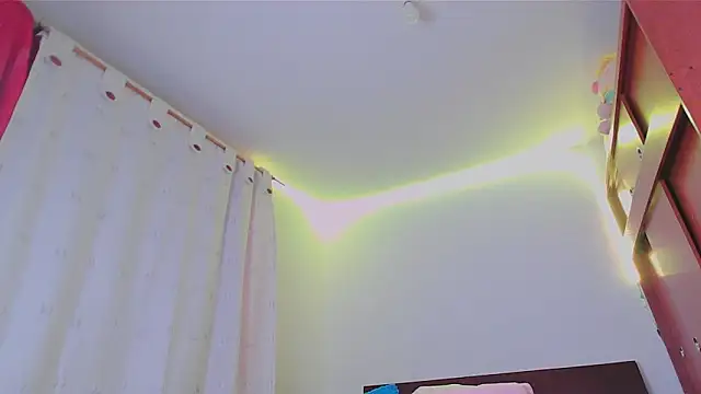 Erzsi-Moon online show from December 16, 11:32 pm