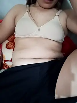 Evelyn-n online show from June 14, 1:44 pm