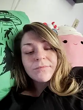 xKittenPawz online show from January 19, 7:04 am