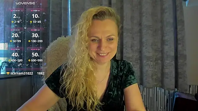 LanaLight x online show from May 15, 10:45 pm