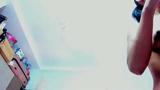 Samantha luv  online show from April 9, 6:30 am