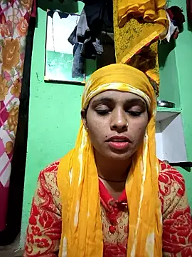 Rakhi hote online show from February 25, 11:47 pm
