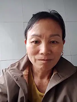 Lili-123k online show from February 4, 7:11 am