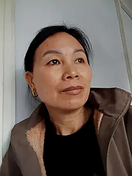 Lili-123k online show from February 6, 2:15 am