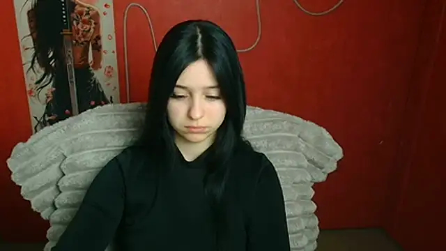 Lilu May online show from March 9, 12:30 pm