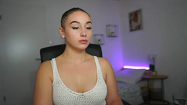 amy lure online show from December 4, 2:19 pm