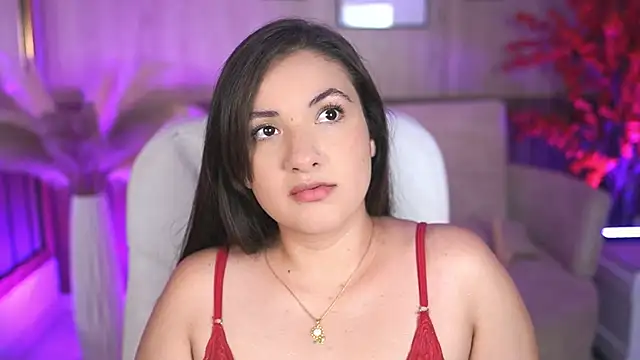 EvaCollin online show from December 3, 7:05 pm