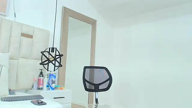 Sara BigAss- online show from March 17, 7:51 pm