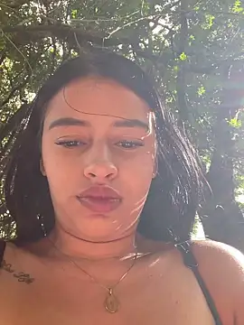 Jennmyller  online show from April 18, 8:31 pm