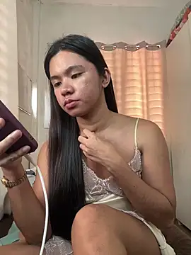 voganmarie online show from February 21, 6:47 am