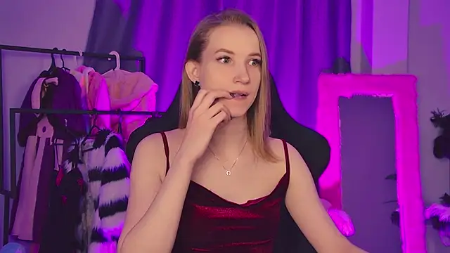 Megan Rodgers online show from March 28, 5:45 pm