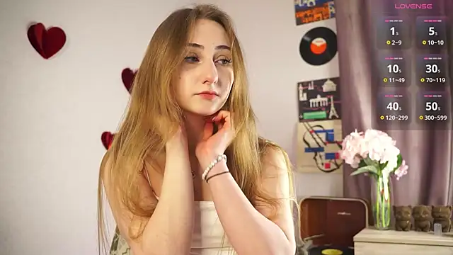 emilka milka online show from February 15, 1:21 pm