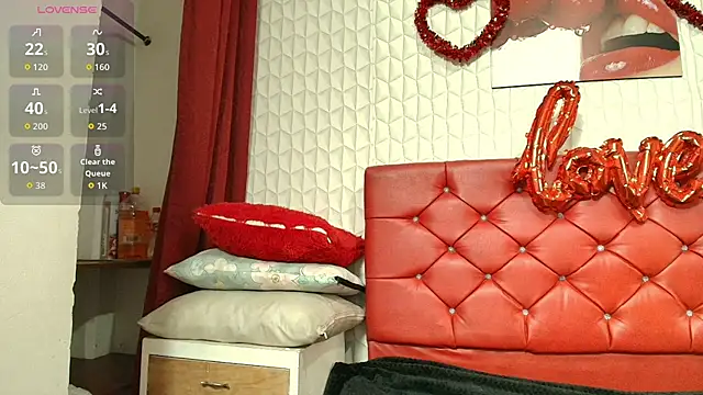 Elizabetth Roman online show from March 15, 8:44 pm