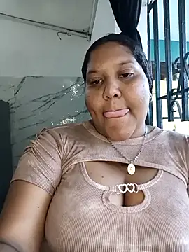 VaneandRossy online show from February 21, 9:15 pm