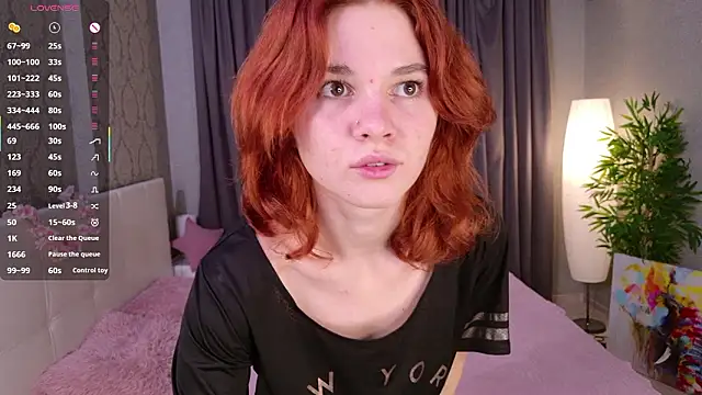 little poetryyy online show from February 1, 9:02 pm