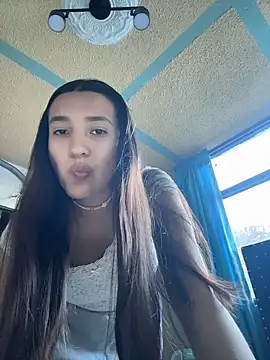 Alix Rousses21 online show from April 9, 10:48 pm