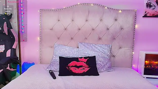 Miss Liu online show from February 27, 11:54 am