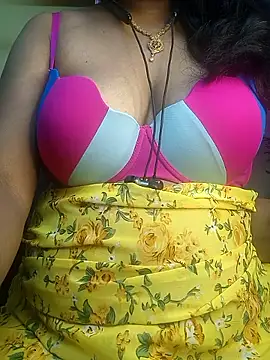 Preeti345 online show from April 19, 6:10 pm