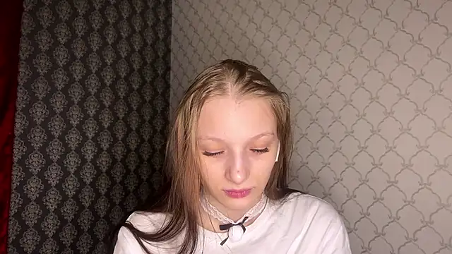 Cleonoth2o online show from February 12, 9:05 pm