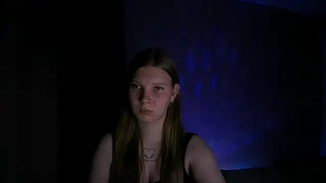 nelli lux  online show from December 4, 7:58 pm