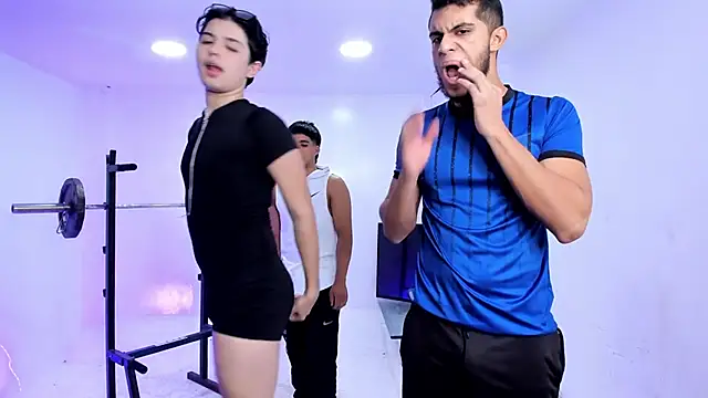 HotThreesoome online show from February 26, 12:48 pm