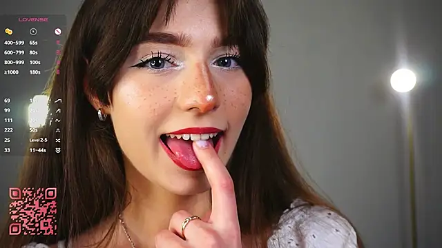 Lanenger online show from February 7, 8:45 pm