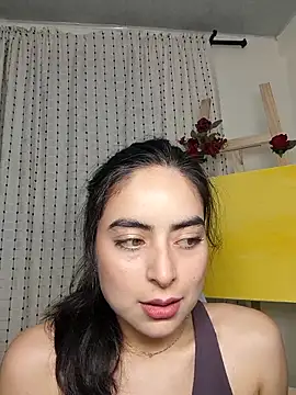 saasha Petit online show from March 13, 11:44 am