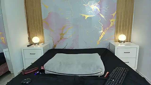 AprillRoss online show from March 15, 1:24 pm