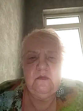 HapinessLovee online show from February 5, 9:23 am