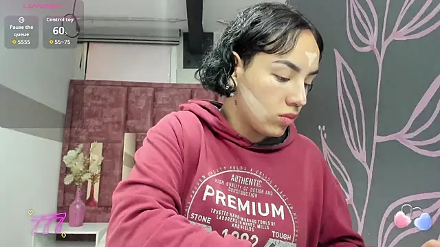 Kiara Fox   online show from March 29, 12:09 am