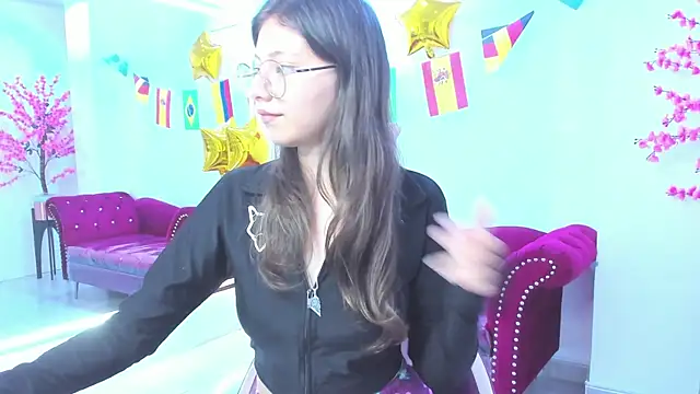 Vannia t18 online show from June 24, 4:00 am