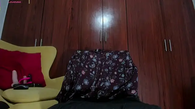 carly grasso online show from April 3, 1:42 pm