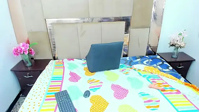 RebecaMarshall online show from December 20, 12:53 pm