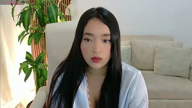 IAM  ZARA online show from June 16, 7:48 pm