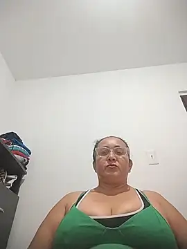 Nini Love  online show from February 2, 9:47 pm