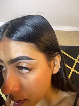 AdharaKhalifa online show from April 20, 2:20 pm