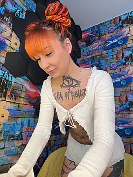 Tattoo  Moon online show from February 13, 11:17 pm