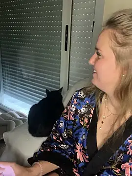 Vikml166 online show from February 27, 8:25 am