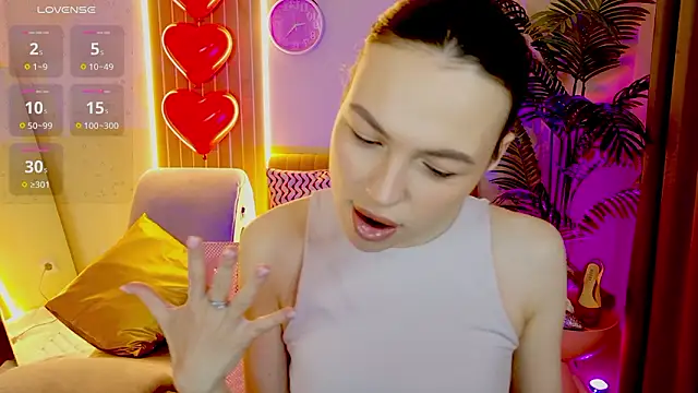 MaxinCarroll online show from February 11, 5:42 am