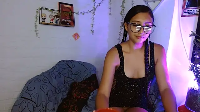 SweetEmxxx online show from June 14, 1:14 am