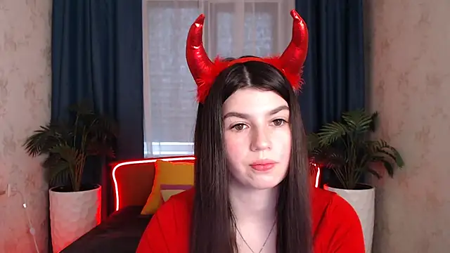 KisaModel online show from December 14, 3:45 am