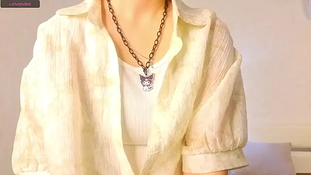 NyraVesperis online show from April 17, 6:26 am