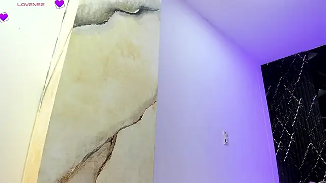 AriadnaLoren online show from April 17, 4:03 am