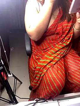 butterflyslay online show from January 7, 5:33 am