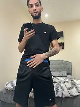 Juliann69Ramiro online show from February 20, 3:35 pm