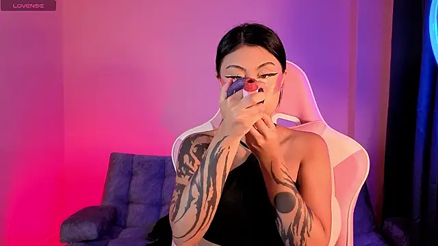 sharonbone online show from February 5, 4:15 am